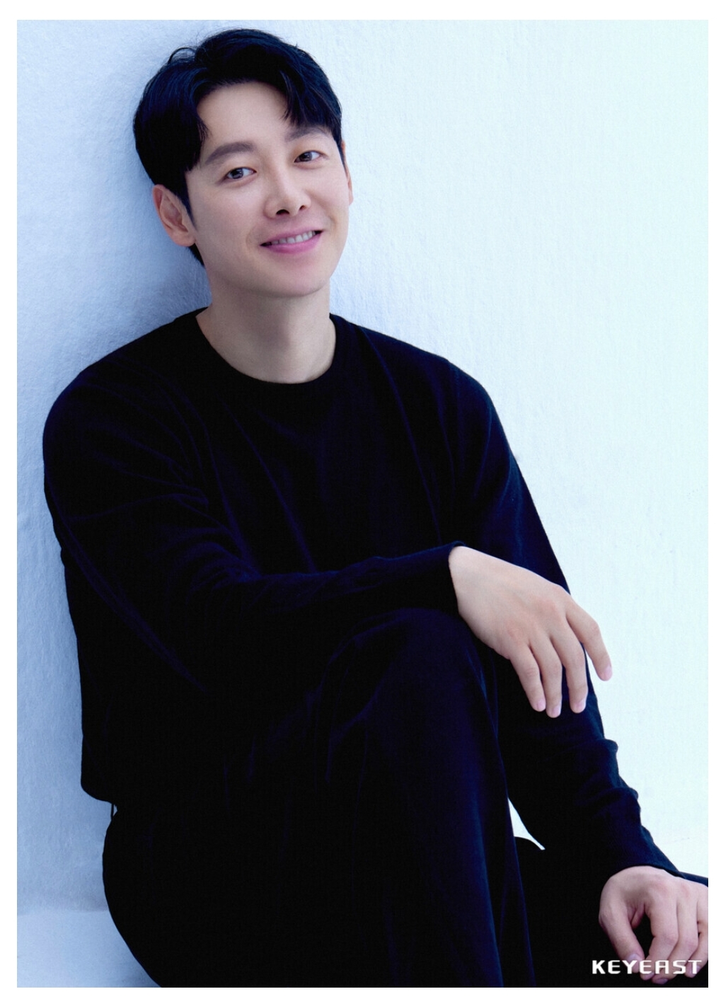 배우 김동욱과 오늘 결혼한 SM 전 연습생 정체ㄷㄷ