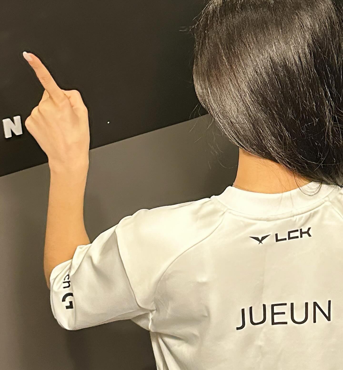 롤 DK 유니폼 입은 이주은 치어리더