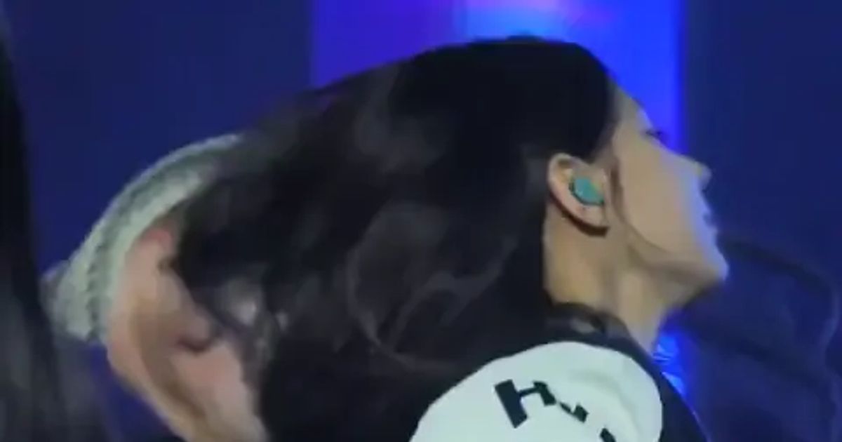 여자아이들 미연 짧은 주름치마 흰속바지 엉밑살