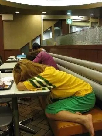 일본 맥도날드 의자, 왜 도입 된건지 알아보자 7