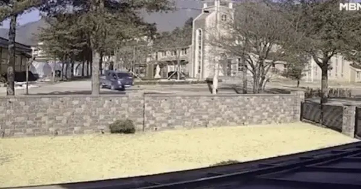 포천 민가 포탄 오발사건 CCTV 영상.GIF