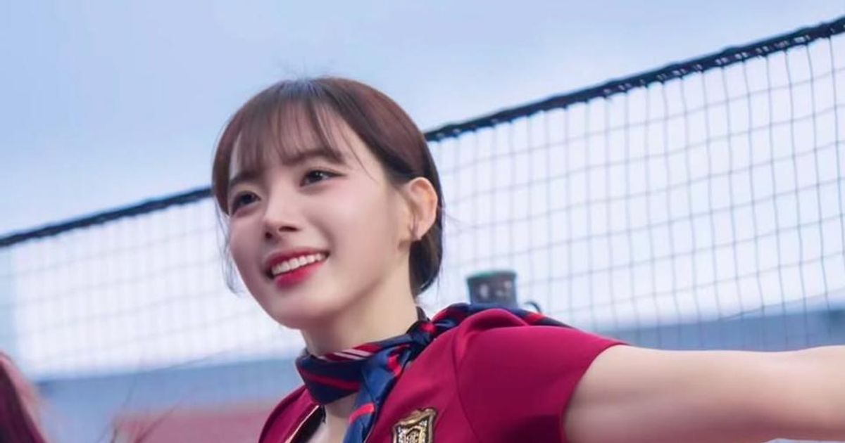 하지원 치어리더 스튜어디스 컨셉 복장.jpg